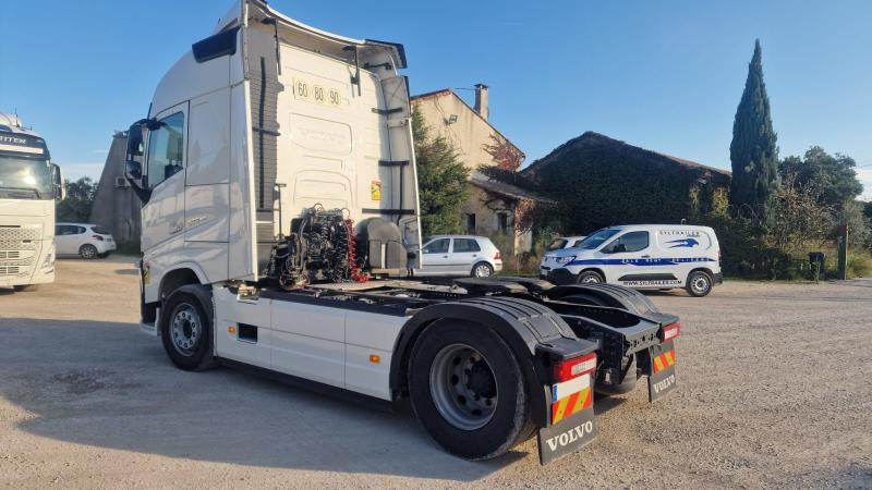 Volvo FH 500 Globetrotter - شاحنة جرار: صور 4 Volvo FH 500 Globetrotter - شاحنة جرار: صور 4
