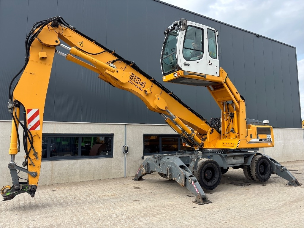 Liebherr A 904 C HD - حفارة النقل والشحن: صور 1 Liebherr A 904 C HD - حفارة النقل والشحن: صور 1