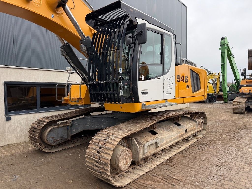 Liebherr R 946 LC - R946 - R946LC - R 938 - حفارات زحافة: صور 2 Liebherr R 946 LC - R946 - R946LC - R 938 - حفارات زحافة: صور 2