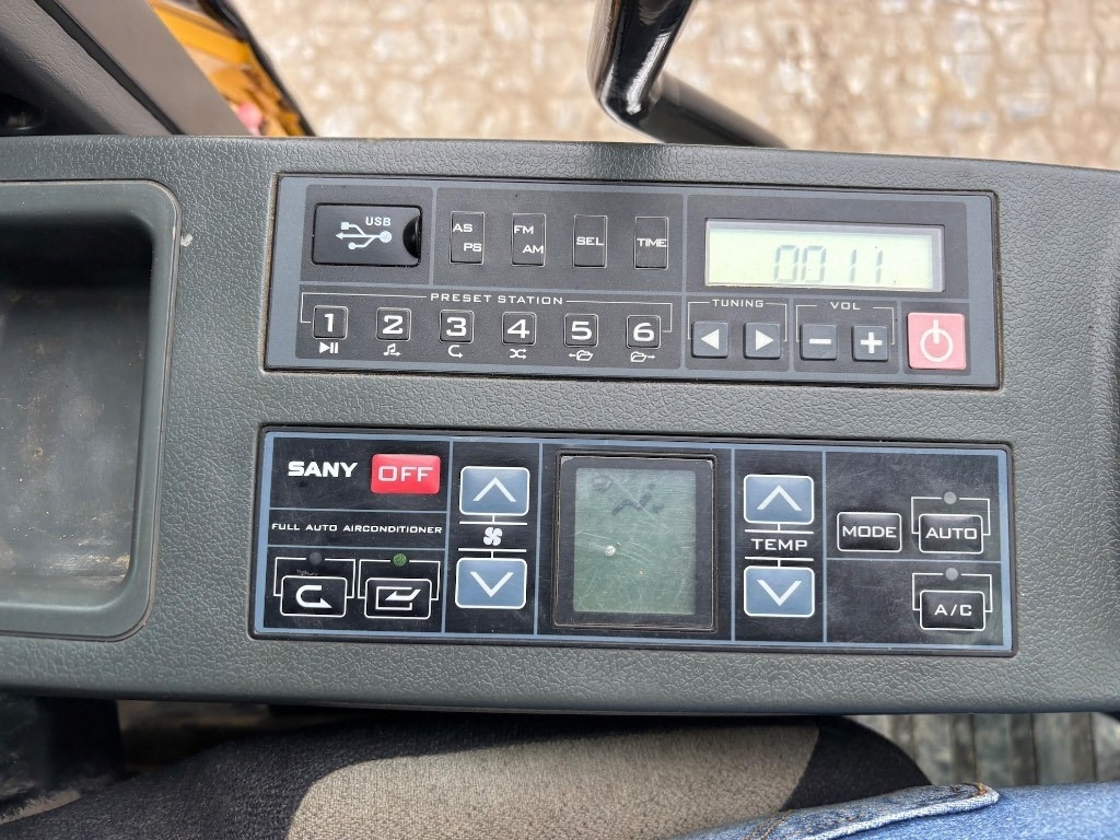 حفارات زحافة Sany SY 215 C - SY 215 LC - 215LC EU Model with CE: صور 18 حفارات زحافة Sany SY 215 C - SY 215 LC - 215LC EU Model with CE: صور 18