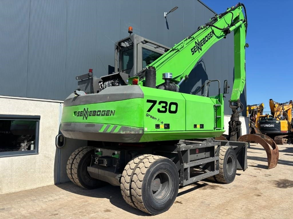 Sennebogen 730 -- Wood application -- incl grapple - حفارة النقل والشحن: صور 5 Sennebogen 730 -- Wood application -- incl grapple - حفارة النقل والشحن: صور 5