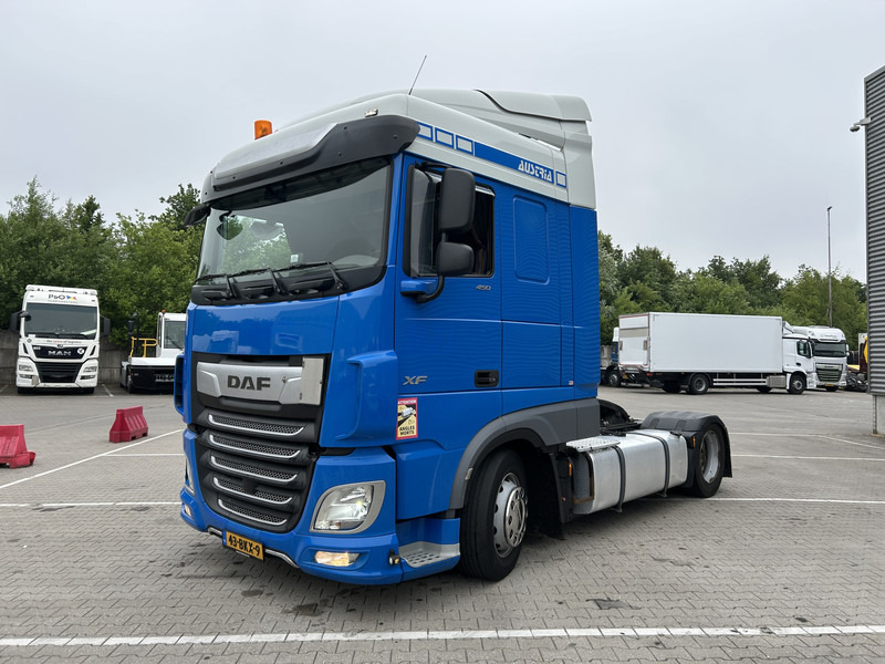 شاحنة جرار DAF XF 450 FT SC / Mega - Lowdeck / 681 dkm / 2 Tanks / Tacho V2 / Stand Airco: صور 20