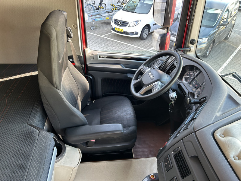 DAF XF 450 FT Space Cab / 926 dkm / Tacho V2 / Stand Klima / APK TUV 11-25 - شاحنة جرار: صور 3 DAF XF 450 FT Space Cab / 926 dkm / Tacho V2 / Stand Klima / APK TUV 11-25 - شاحنة جرار: صور 3