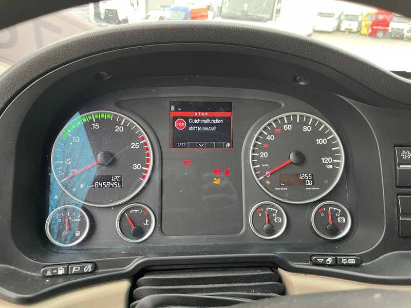 MAN TGX 18.460 XXL / Motor Defect -> Not Running / Retarder / 645 dkm / 2 Tanks - شاحنة جرار: صور 4 MAN TGX 18.460 XXL / Motor Defect -> Not Running / Retarder / 645 dkm / 2 Tanks - شاحنة جرار: صور 4