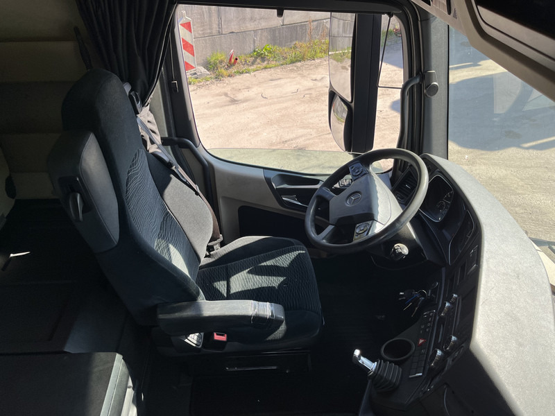 Mercedes-Benz Actros 1842 Streamspace / 870 dkm / 2 Tanks / NL Truck - شاحنة جرار: صور 3 Mercedes-Benz Actros 1842 Streamspace / 870 dkm / 2 Tanks / NL Truck - شاحنة جرار: صور 3