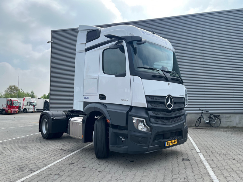 Mercedes-Benz Actros 1940 Streamspace / NL truck - شاحنة جرار: صور 1 Mercedes-Benz Actros 1940 Streamspace / NL truck - شاحنة جرار: صور 1