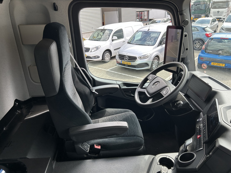 Mercedes-Benz Actros 2124 / Carrier Koeler -30 gr / Chereau Frigo Box / Laadklep / APK 04-26 - مبردة شاحنة: صور 3 Mercedes-Benz Actros 2124 / Carrier Koeler -30 gr / Chereau Frigo Box / Laadklep / APK 04-26 - مبردة شاحنة: صور 3
