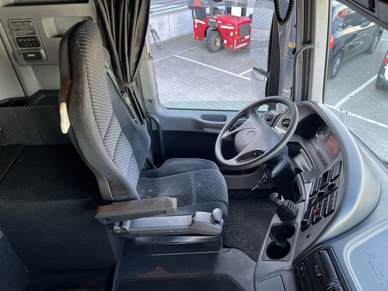 Mercedes-Benz Actros 2546 V6 / MP3 F04 Megaspace / 631 dkm / 6x2 Steer + Lift / NL Truck - شاحنة جرار: صور 3 Mercedes-Benz Actros 2546 V6 / MP3 F04 Megaspace / 631 dkm / 6x2 Steer + Lift / NL Truck - شاحنة جرار: صور 3