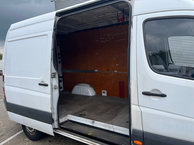 Mercedes-Benz Sprinter / 316 / 1.8 NGT / CNG / L3H2 / 146 DKM! / - الشاحنات الصغيرة: صور 3 Mercedes-Benz Sprinter / 316 / 1.8 NGT / CNG / L3H2 / 146 DKM! / - الشاحنات الصغيرة: صور 3