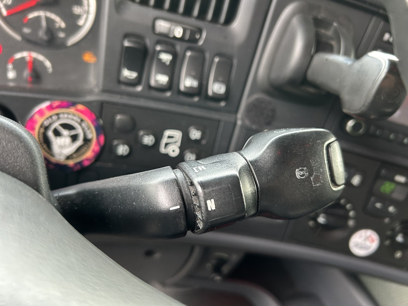 Scania R520 V8 / Showtruck / Buffl Special Interior / Vol Lucht / Retarder - شاحنة جرار: صور 5 Scania R520 V8 / Showtruck / Buffl Special Interior / Vol Lucht / Retarder - شاحنة جرار: صور 5