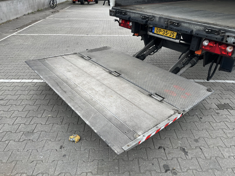 Schmitz Cargobull SCB S2 / Box Trailer / 2 axle / Loadlift / APK TUV 04-26 - بصندوق مغلق نصف مقطورة: صور 5 Schmitz Cargobull SCB S2 / Box Trailer / 2 axle / Loadlift / APK TUV 04-26 - بصندوق مغلق نصف مقطورة: صور 5