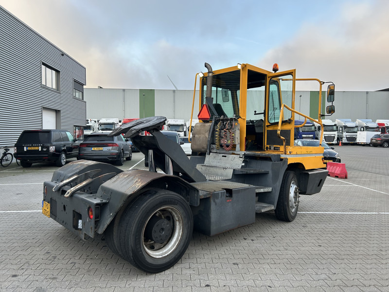 Terberg YT 182 / Cummins / Allison / 2008 / Terminal Tractor - شاحنة جرار: صور 2 Terberg YT 182 / Cummins / Allison / 2008 / Terminal Tractor - شاحنة جرار: صور 2