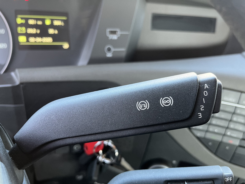 Volvo FH 420 Globetrotter / 790 dkm / 2 Tanks / VEB+ / NL Truck - شاحنة جرار: صور 5 Volvo FH 420 Globetrotter / 790 dkm / 2 Tanks / VEB+ / NL Truck - شاحنة جرار: صور 5