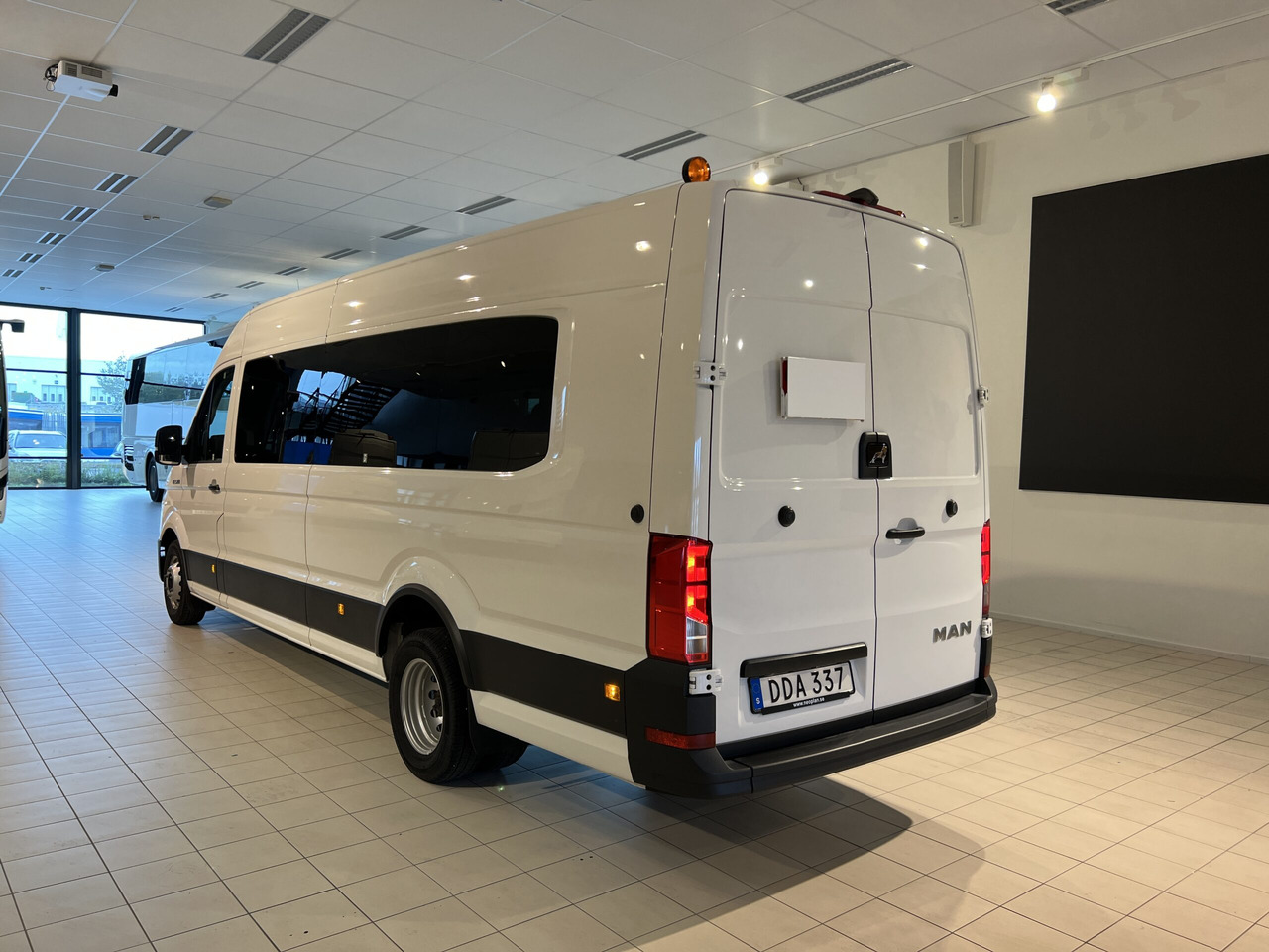 MAN TGE 5.160 Intercity - صغيرة, ميكروباص: صور 4 MAN TGE 5.160 Intercity - صغيرة, ميكروباص: صور 4