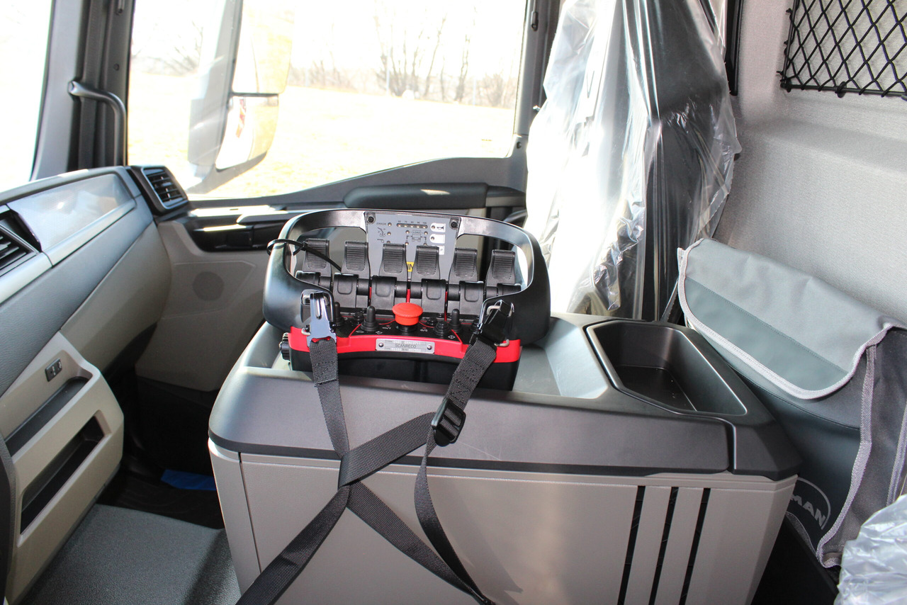 شاحنات مسطحة, شاحنة كرين MAN TGM 26.320 6×2-4 PK19.001SLD5 Brädgårdsbil: صور 7 شاحنات مسطحة, شاحنة كرين MAN TGM 26.320 6×2-4 PK19.001SLD5 Brädgårdsbil: صور 7