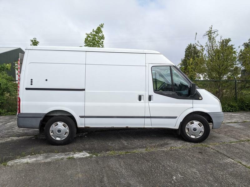 Ford Transit 350M VAN 140 DPF 4.27 - فان: صور 3 Ford Transit 350M VAN 140 DPF 4.27 - فان: صور 3