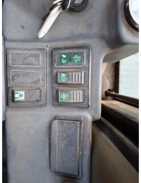 اللودر بعجل Liebherr L 544: صور 18