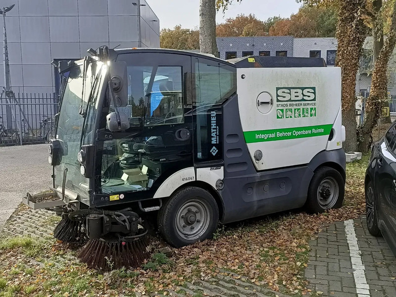 Mathieu MC210 Azura MC210 - سياره كنس شوارع: صور 3 Mathieu MC210 Azura MC210 - سياره كنس شوارع: صور 3