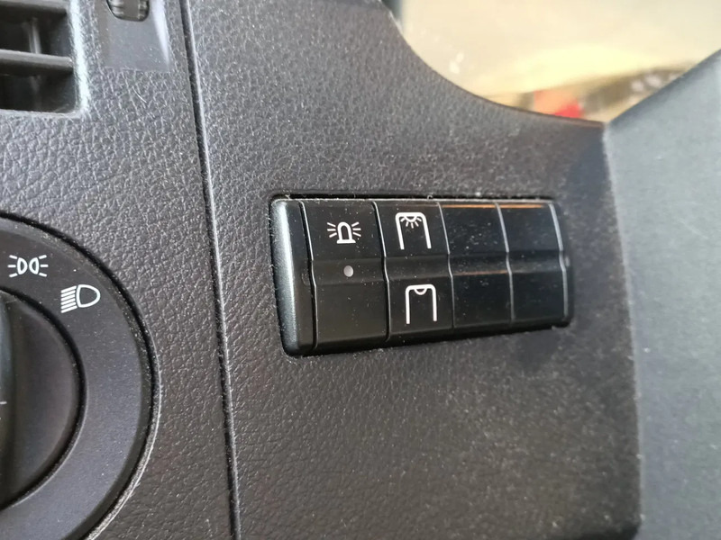 فان Volkswagen Crafter Crafter 2.0 TDI: صور 16 فان Volkswagen Crafter Crafter 2.0 TDI: صور 16