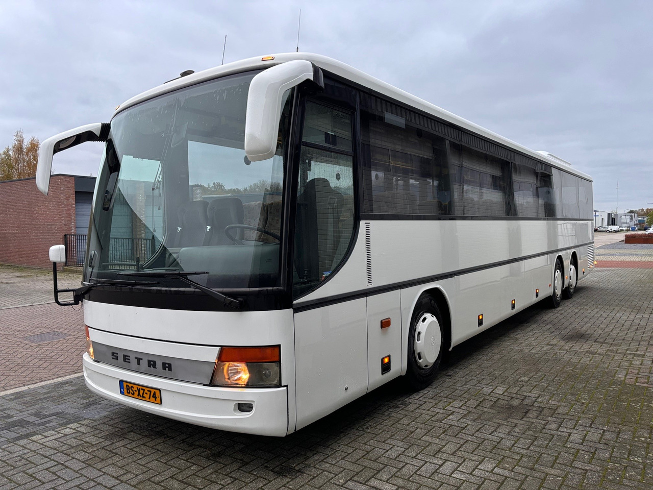 SETRA S317UL met 63 pl. en airconditioning S317GT - سياحية حافلة: صور 3 SETRA S317UL met 63 pl. en airconditioning S317GT - سياحية حافلة: صور 3