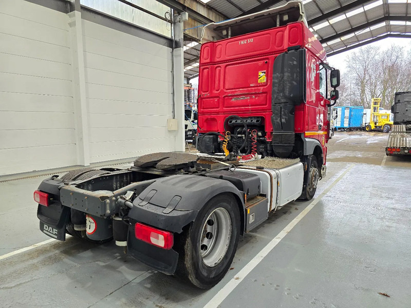 DAF XF 106.460 INTARDER / MANUEL / SPACECAB - شاحنة جرار: صور 5 DAF XF 106.460 INTARDER / MANUEL / SPACECAB - شاحنة جرار: صور 5