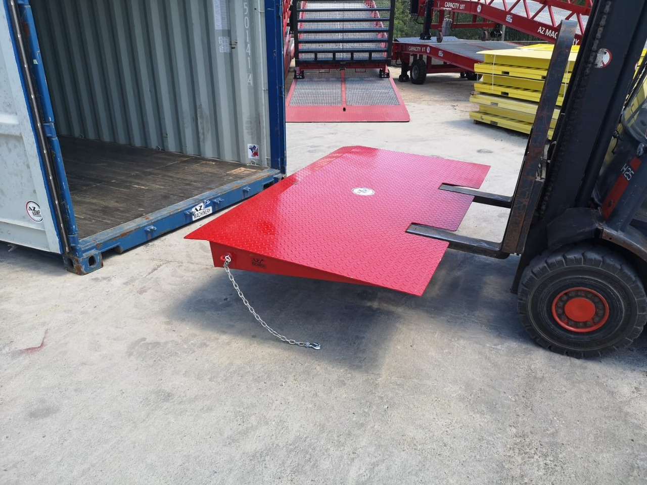Compact Container access ramp . AZ RAMP - HCRN-06. 6 000 Kg - منحدر تحميل: صور 5 Compact Container access ramp . AZ RAMP - HCRN-06. 6 000 Kg - منحدر تحميل: صور 5