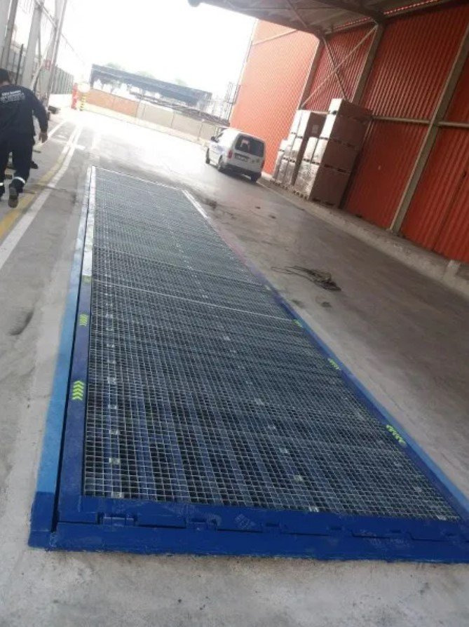 Embeded loading ramp-Buried loading ramp with tilting lip.AZ RAMP-EASY ST-15T - منحدر تحميل: صور 5 Embeded loading ramp-Buried loading ramp with tilting lip.AZ RAMP-EASY ST-15T - منحدر تحميل: صور 5