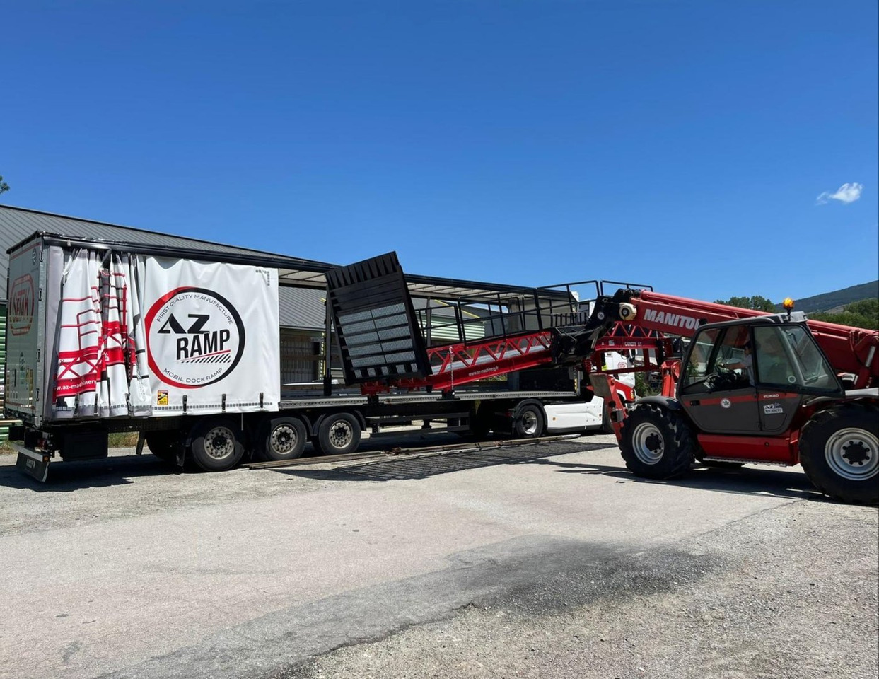 Loading Ramp with with hydraulic tilting bridge - AZ RAMP - STAR- 8T. 8 ton capacity - منحدر تحميل: صور 5 Loading Ramp with with hydraulic tilting bridge - AZ RAMP - STAR- 8T. 8 ton capacity - منحدر تحميل: صور 5