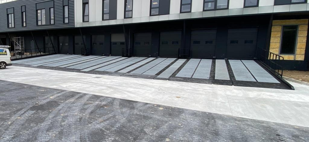 Loading ramp- AZ RAMP-Customised - منحدر تحميل: صور 1 Loading ramp- AZ RAMP-Customised - منحدر تحميل: صور 1