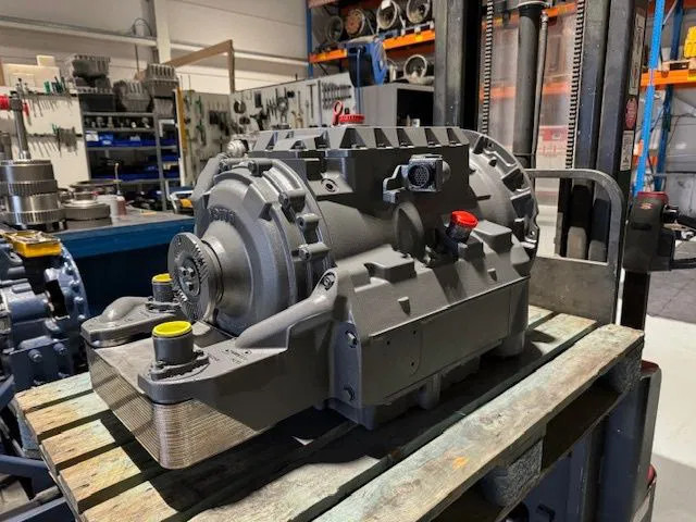 Voith 864-5 vol automatische versnellingsbak - علبة التروس: صور 1 Voith 864-5 vol automatische versnellingsbak - علبة التروس: صور 1