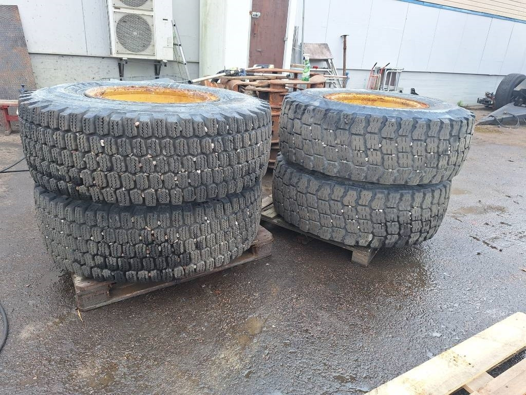 Michelin 17.5R-25 Renkaat 4kpl - الإطارات - آلات البناء: صور 1 Michelin 17.5R-25 Renkaat 4kpl - الإطارات - آلات البناء: صور 1