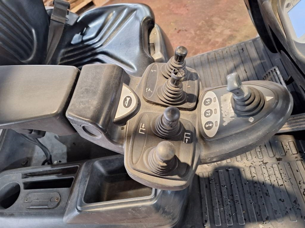 Still RX70-16T - رافعة شوكية تعمل بالغاز: صور 5 Still RX70-16T - رافعة شوكية تعمل بالغاز: صور 5