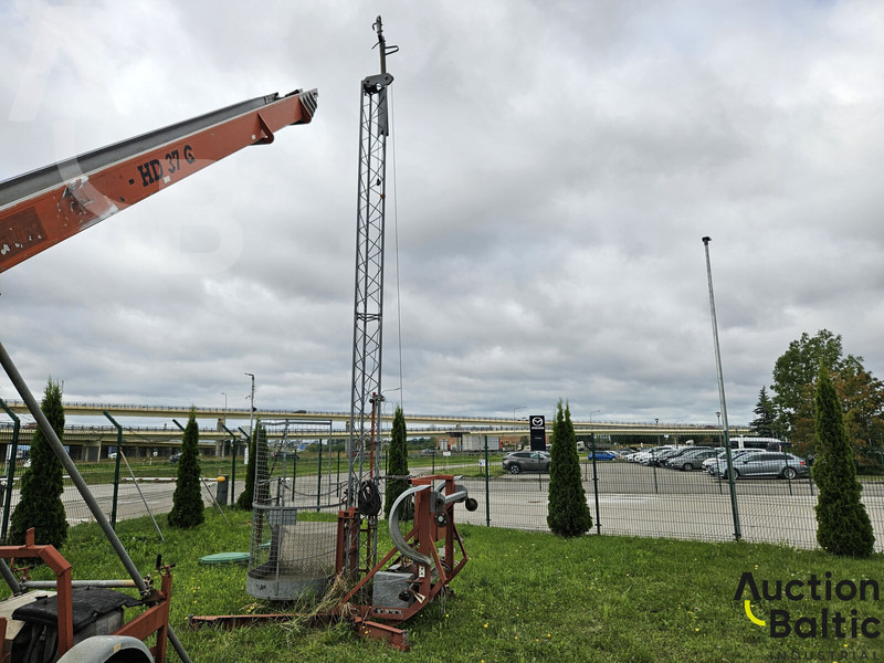 Azo LS 200 CE - منصات هيدروليكية متنقلة: صور 1 Azo LS 200 CE - منصات هيدروليكية متنقلة: صور 1