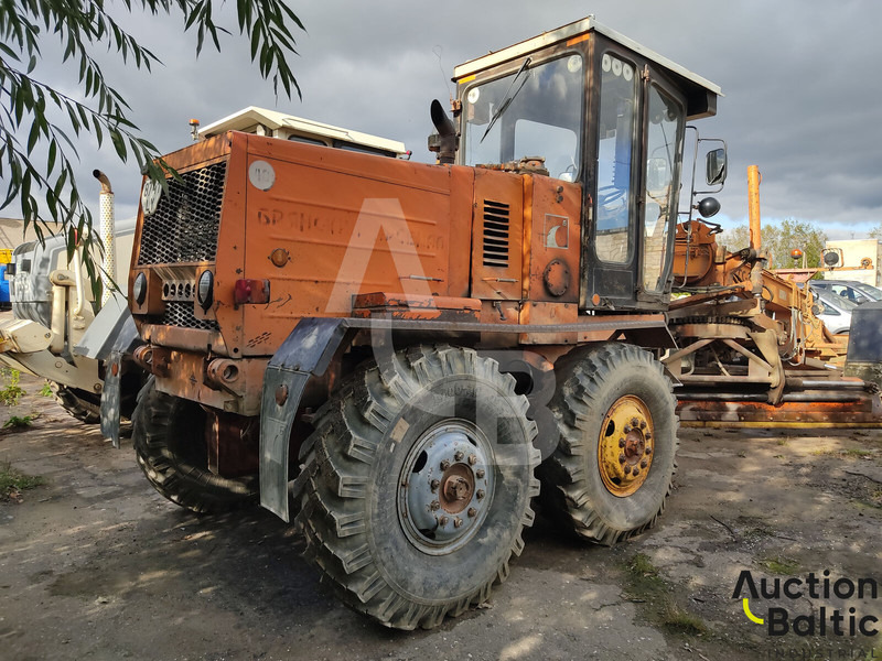 Brianskij Arsenal GS-14.02 - آلة تسوية الأرض: صور 4 Brianskij Arsenal GS-14.02 - آلة تسوية الأرض: صور 4