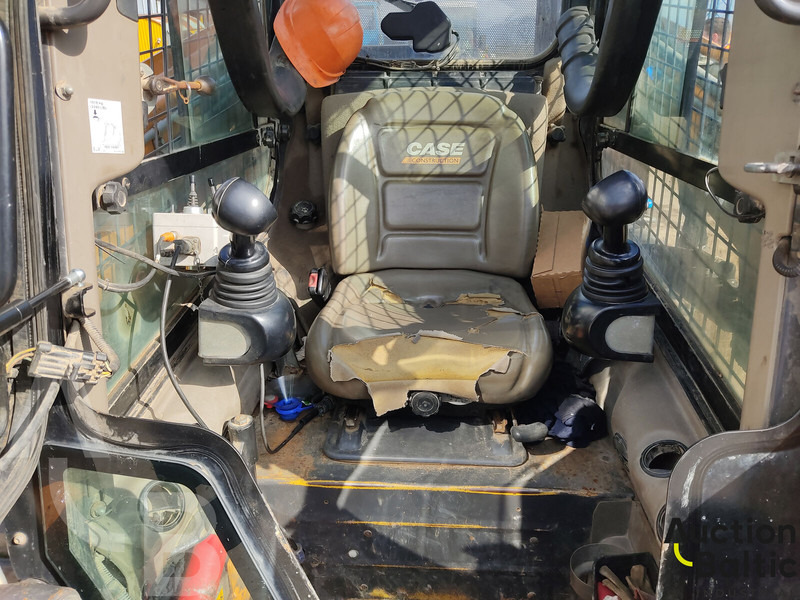 Case TR 320 - اللودر المجنزر: صور 5 Case TR 320 - اللودر المجنزر: صور 5