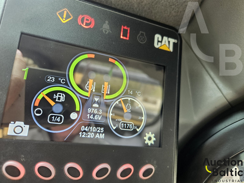 شيول صغير Caterpillar 242 D 3: صور 7