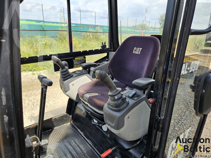 Caterpillar 302.4 D - حفارة مصغرة: صور 5 Caterpillar 302.4 D - حفارة مصغرة: صور 5