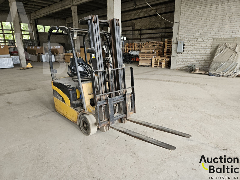 Caterpillar EP 16 NT - رافعة شوكية كهربائية: صور 2 Caterpillar EP 16 NT - رافعة شوكية كهربائية: صور 2