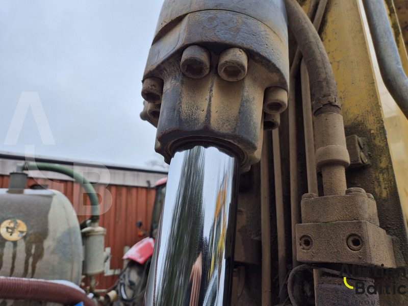 Caterpillar M 318 D - حفارة على عجلات: صور 4 Caterpillar M 318 D - حفارة على عجلات: صور 4