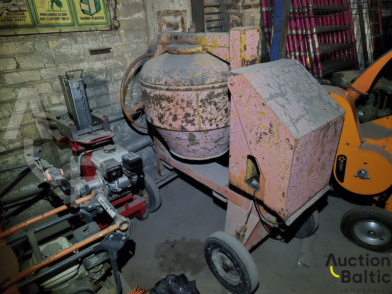 Diesel concrete mixer - خلاطه اسمنت: صور 1 Diesel concrete mixer - خلاطه اسمنت: صور 1