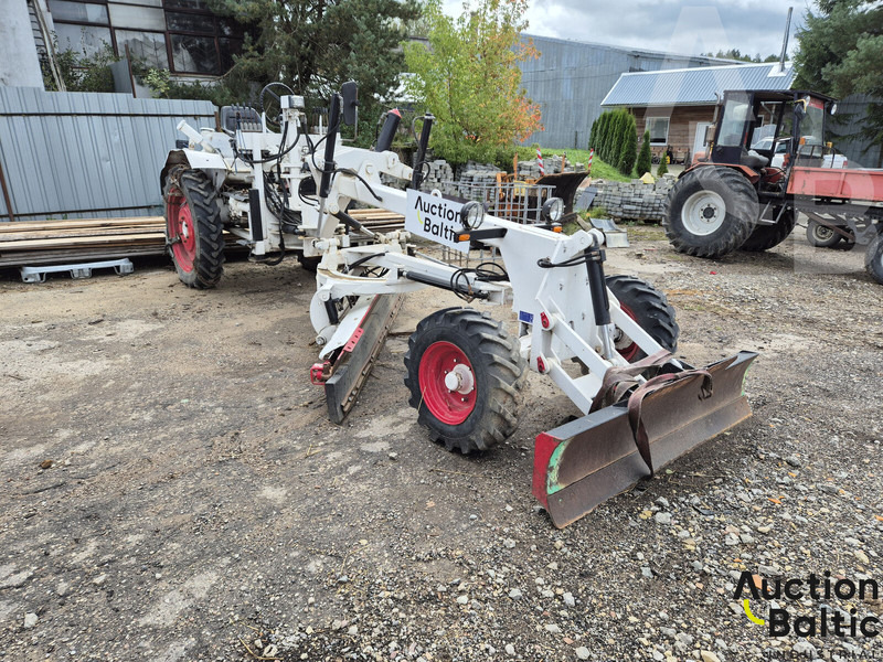 Ei Attachments 09.NH.2750 - آلة تسوية الأرض: صور 2 Ei Attachments 09.NH.2750 - آلة تسوية الأرض: صور 2