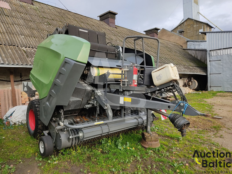 Fendt Rotana 180V Xtracut - مكبس القش الدائري: صور 1 Fendt Rotana 180V Xtracut - مكبس القش الدائري: صور 1