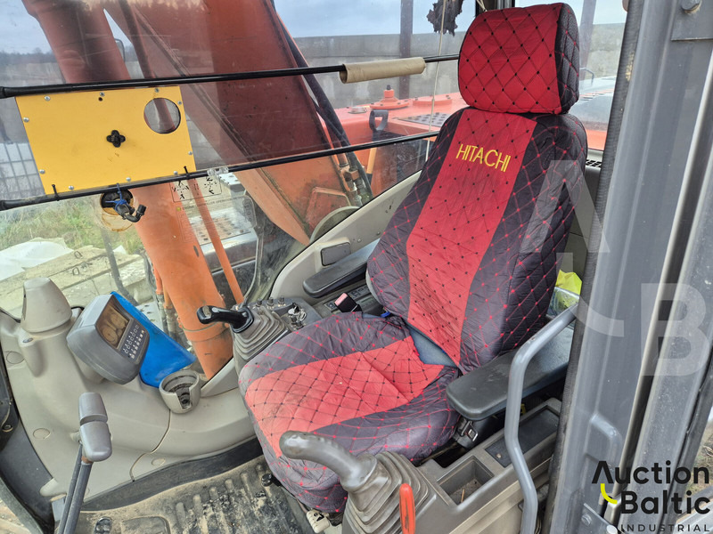 Hitachi ZX 210 LC-3 - حفارات زحافة: صور 5 Hitachi ZX 210 LC-3 - حفارات زحافة: صور 5