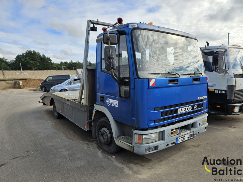 Iveco 75E14 - سيارة السحب للتصليح: صور 2 Iveco 75E14 - سيارة السحب للتصليح: صور 2