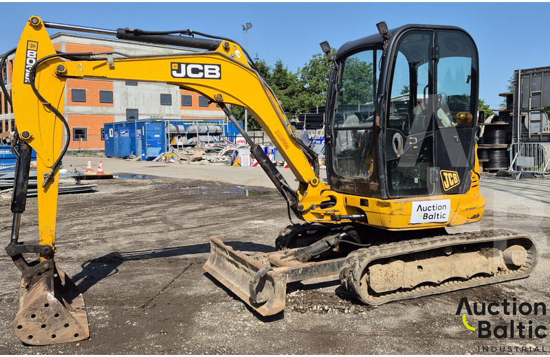 JCB 8035 - حفارة مصغرة: صور 1 JCB 8035 - حفارة مصغرة: صور 1