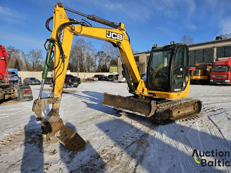 JCB 8085 - حفارة مصغرة: صور 1 JCB 8085 - حفارة مصغرة: صور 1