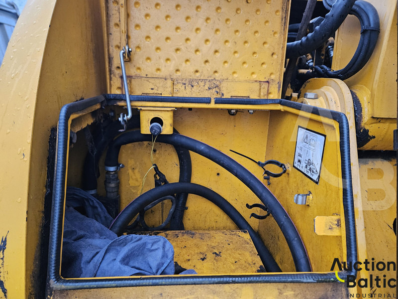 حفارة على عجلات JCB JS 145 W: صور 19