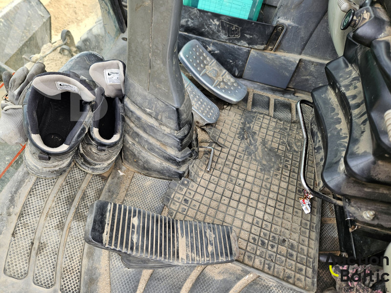 حفارة على عجلات JCB JS 160 W: صور 13 حفارة على عجلات JCB JS 160 W: صور 13