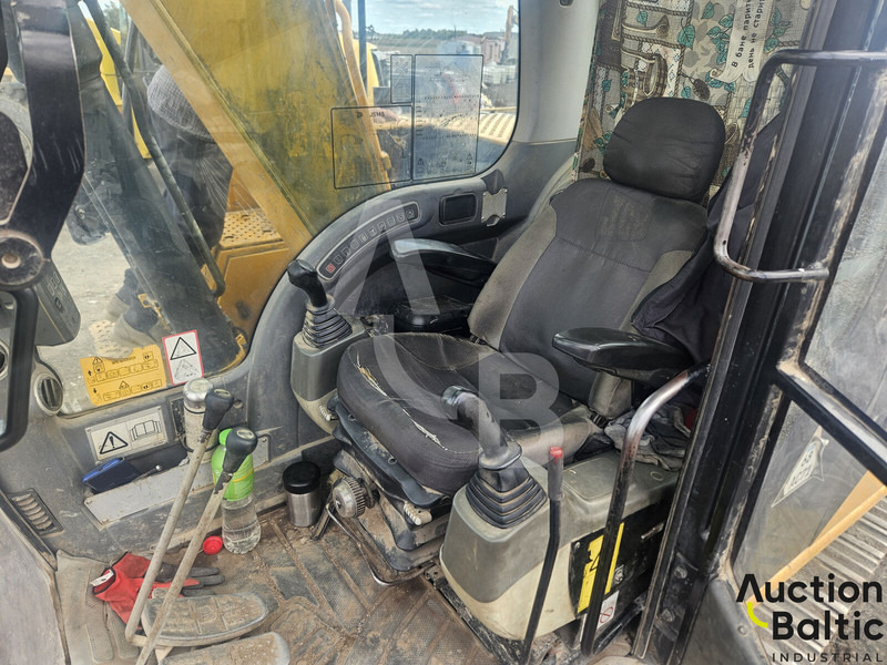 حفارة على عجلات JCB JS 160 W: صور 10 حفارة على عجلات JCB JS 160 W: صور 10