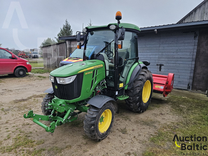 جرار John Deere 4066 R: صور 1